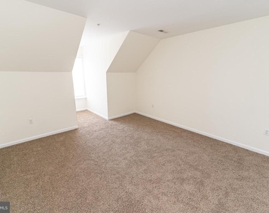 202 Carsons Court - Photo Thumbnail 25