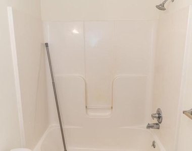 202 Carsons Court - Photo Thumbnail 23
