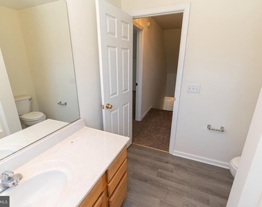 202 Carsons Court - Photo Thumbnail 29