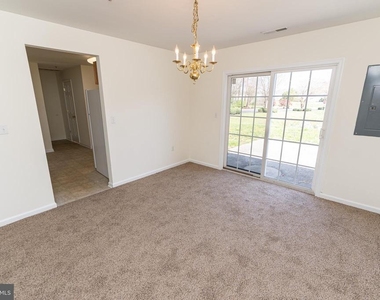 202 Carsons Court - Photo Thumbnail 7