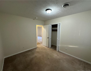 6903 Flying Cloud Lane - Photo Thumbnail 10