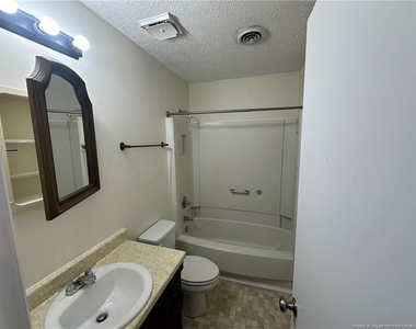 6903 Flying Cloud Lane - Photo Thumbnail 8