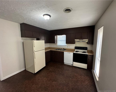 6903 Flying Cloud Lane - Photo Thumbnail 7