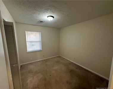 6903 Flying Cloud Lane - Photo Thumbnail 9