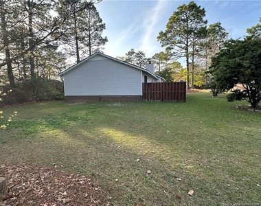6903 Flying Cloud Lane - Photo Thumbnail 3