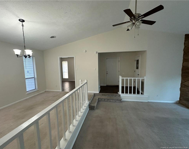 6903 Flying Cloud Lane - Photo Thumbnail 4