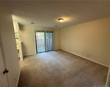 6903 Flying Cloud Lane - Photo Thumbnail 11