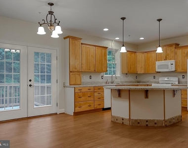 46230 Sylvan Court - Photo Thumbnail 17