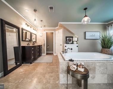 1401 Windjammer Court - Photo Thumbnail 45