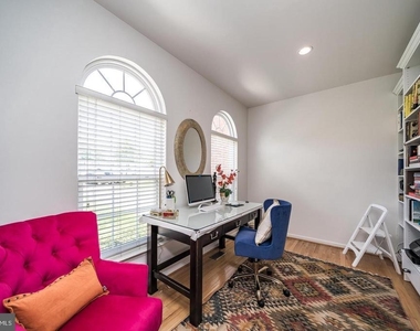 1401 Windjammer Court - Photo Thumbnail 7