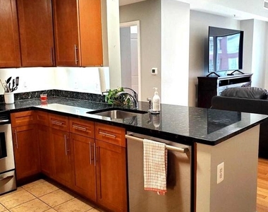 155 Potomac - Photo Thumbnail 9