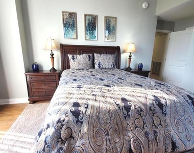 155 Potomac - Photo Thumbnail 18