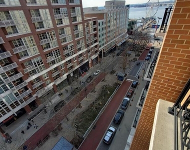 155 Potomac - Photo Thumbnail 44