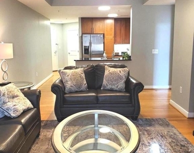 155 Potomac - Photo Thumbnail 5