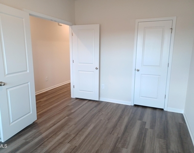 7131 Stratified Court - Photo Thumbnail 12