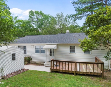 530 Banks Street - Photo Thumbnail 20