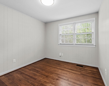 530 Banks Street - Photo Thumbnail 17
