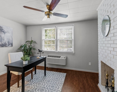 530 Banks Street - Photo Thumbnail 7