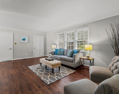 530 Banks Street - Photo Thumbnail 4