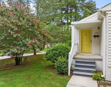 530 Banks Street - Photo Thumbnail 2