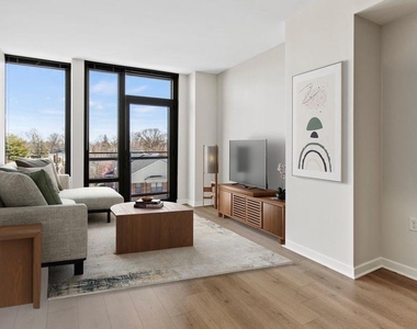 8300 Wisconsin Avenue - Photo Thumbnail 10