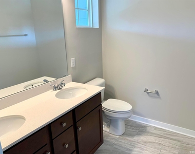 801 S Franklin Street - Photo Thumbnail 17