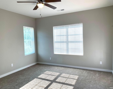 801 S Franklin Street - Photo Thumbnail 15