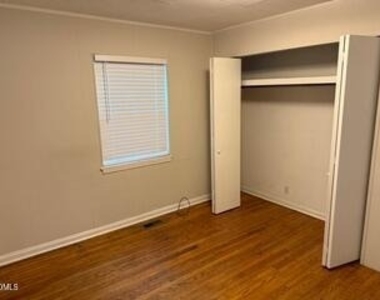 410 Newsom Street - Photo Thumbnail 7