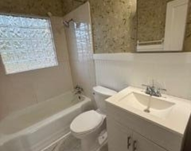 410 Newsom Street - Photo Thumbnail 9
