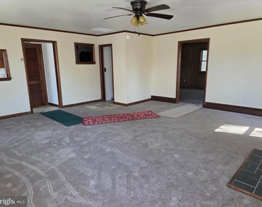 522 Carol Street - Photo Thumbnail 16