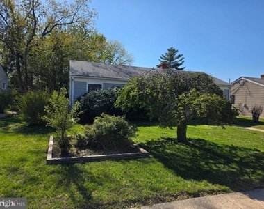 522 Carol Street - Photo Thumbnail 13