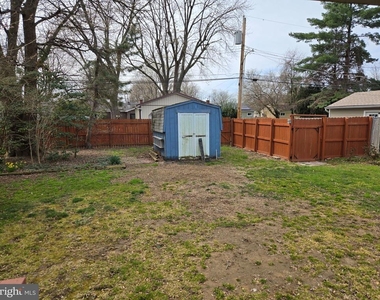 522 Carol Street - Photo Thumbnail 11