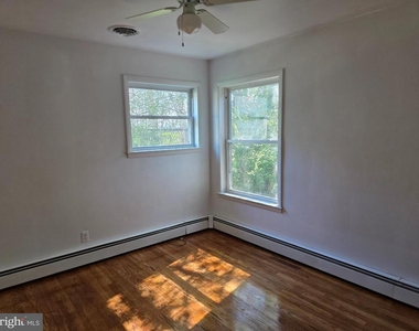 522 Carol Street - Photo Thumbnail 15