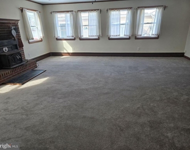 522 Carol Street - Photo Thumbnail 7