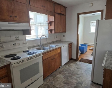 522 Carol Street - Photo Thumbnail 4