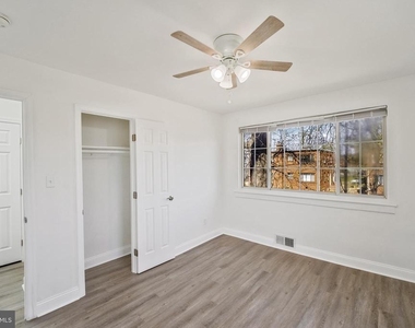 1244 Savannah Place Se - Photo Thumbnail 11