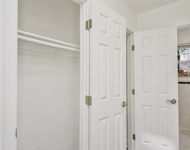 1244 Savannah Place Se - Photo Thumbnail 21