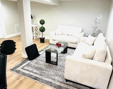 1516 Hamilton Street Nw - Photo Thumbnail 3