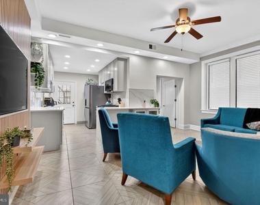 1919 19th Street Nw - Photo Thumbnail 3