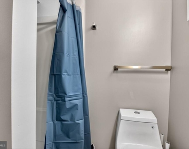 1919 19th Street Nw - Photo Thumbnail 7