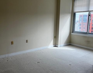 555 Massachusetts Avenue Nw - Photo Thumbnail 5