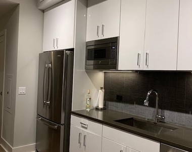88 V Street Sw - Photo Thumbnail 16