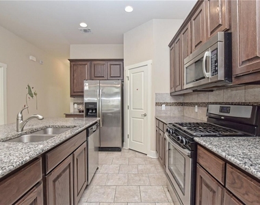 12204 Barras Branch Dr - Photo Thumbnail 3