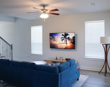 1007 Harwell Loop - Photo Thumbnail 23
