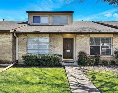 8219 Summer Side Dr - Photo Thumbnail 1