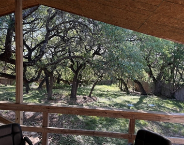 1109 Hurst Creek Rd - Photo Thumbnail 17