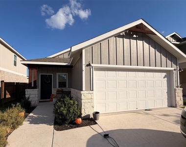 112 Bennington Dr - Photo Thumbnail 1