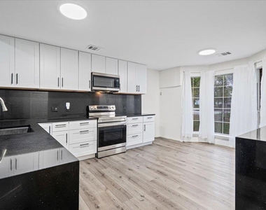 158 Oak River Dr - Photo Thumbnail 1