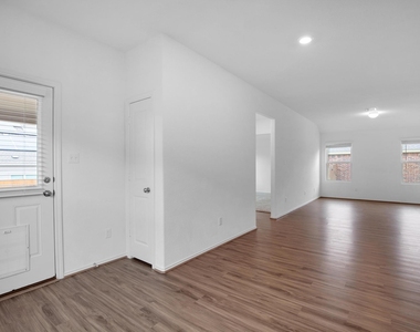 21409 Resource Rd - Photo Thumbnail 7