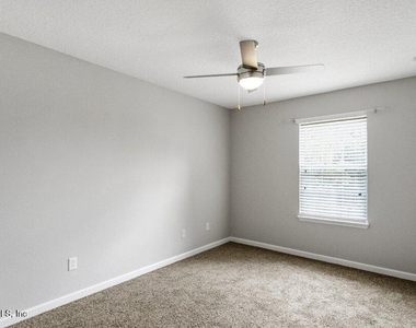 894 Quiet Stone Lane - Photo Thumbnail 26